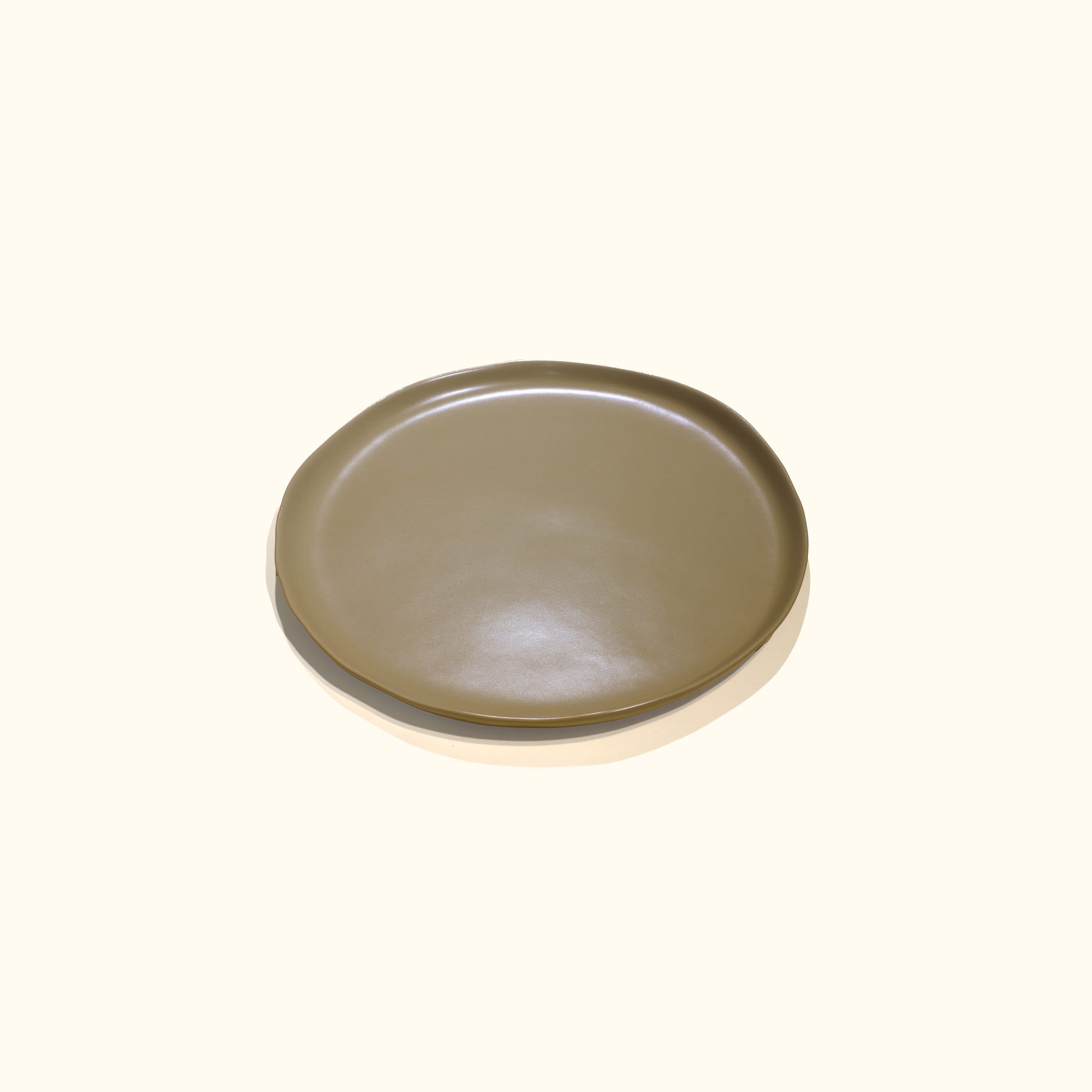 camille round plate L