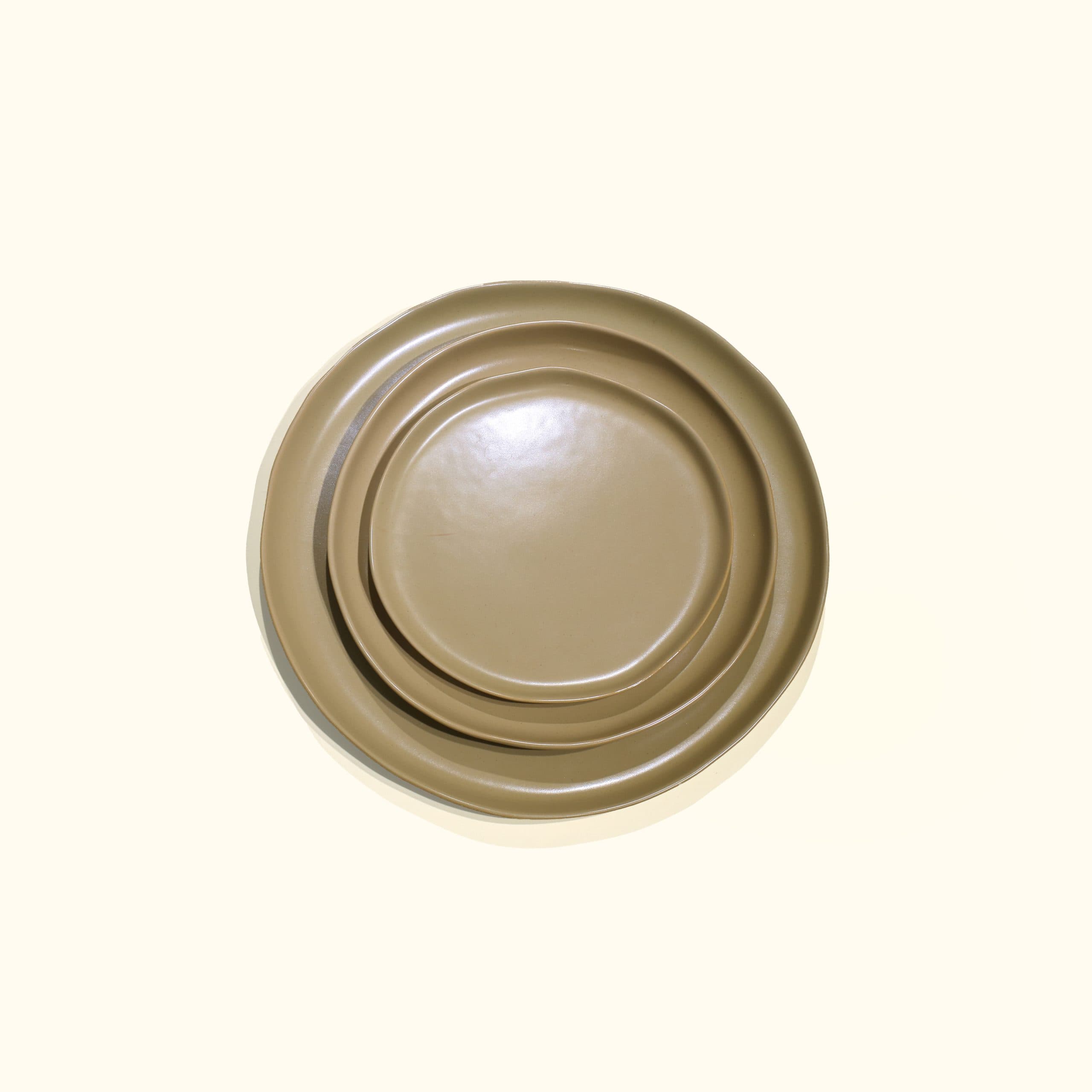 camille round plate L